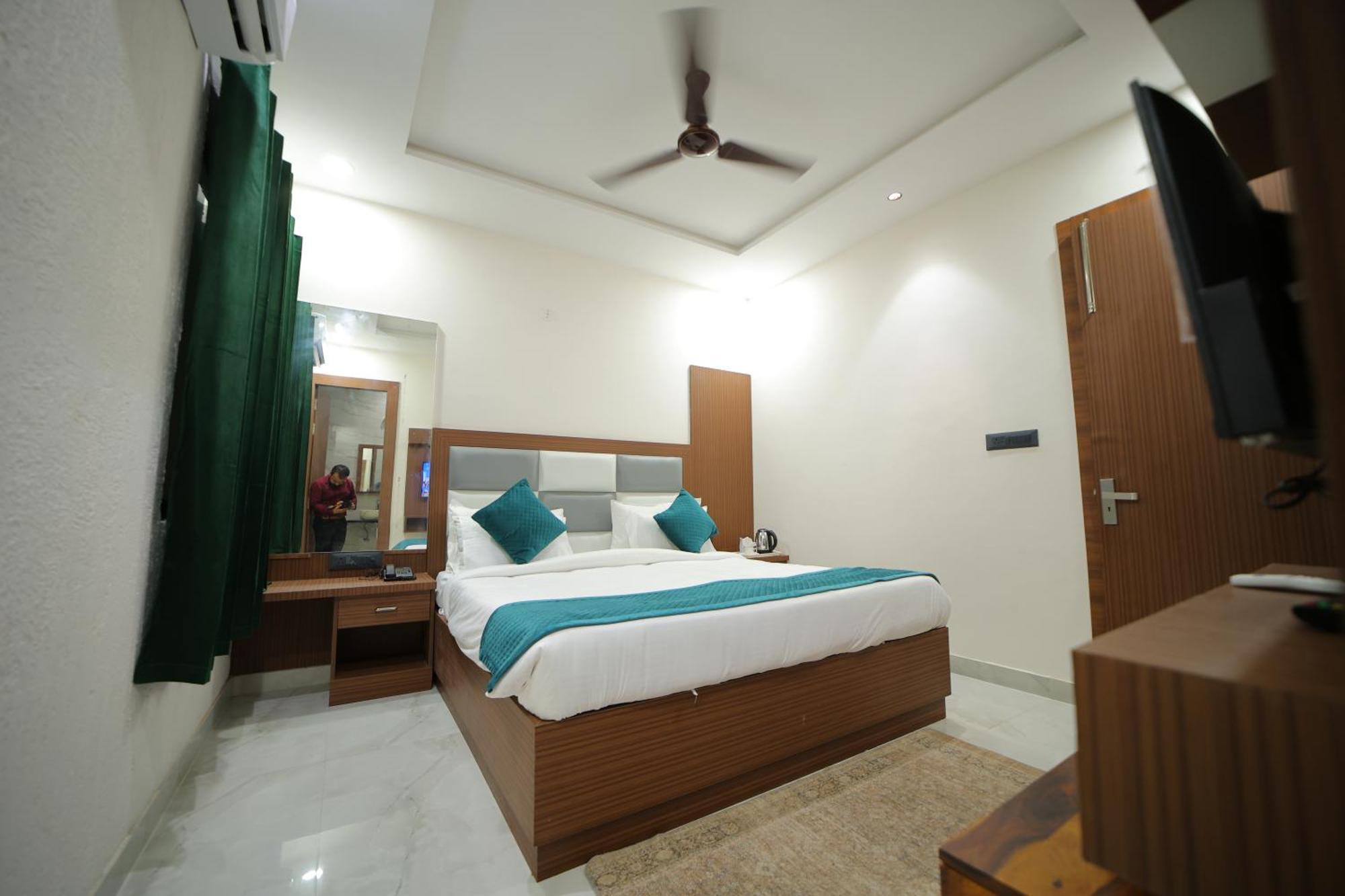 Hotel Dev Villas Agra  Eksteriør bilde